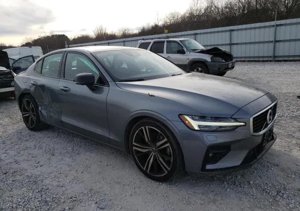 Volvo S60 cena 49500 przebieg: 49000, rok produkcji 2019 z Śmigiel małe 56